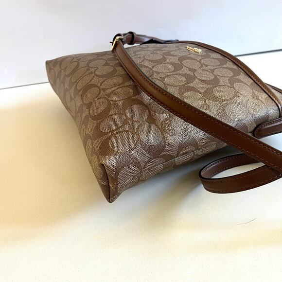 COACH NWOT, Signature Khaki Leather Crossbody Bag, Larger Size! - Picture 7 of 11